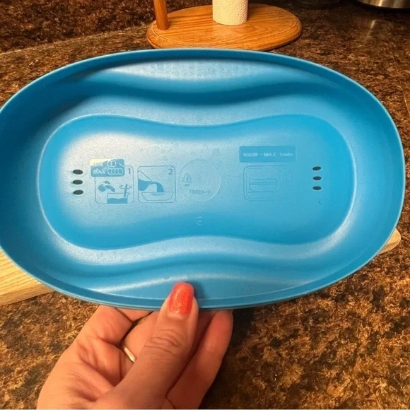 Tupperware Microwave Breakfast Maker - Picture 6 of 10